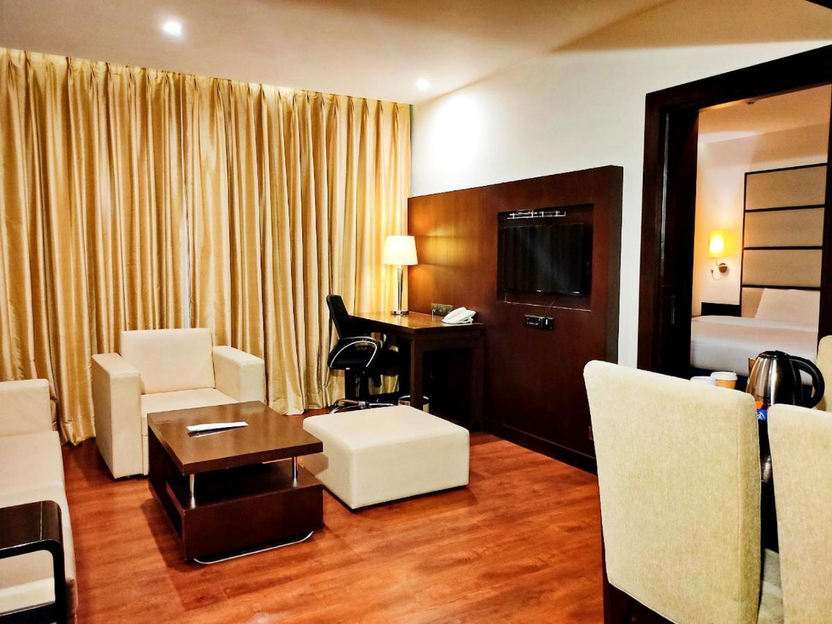 Country Inn & Suites By Radisson, Bhiwadi מראה חיצוני תמונה